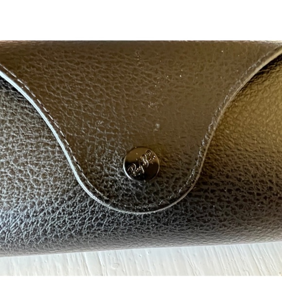RayBan Leather Case - Picture 3 of 5